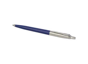 Penna Parker Jotter blu con parte superiore e clip argentate su fondo bianco