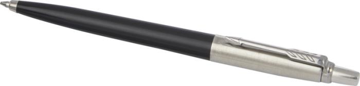 Penna Parker Jotter nera con parte superiore e clip in acciaio, vista di lato su fondo bianco